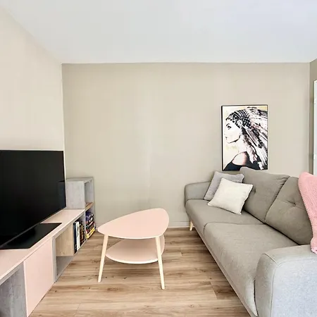 T2 Parking Prox Thermes Et Centre-ville Apartment